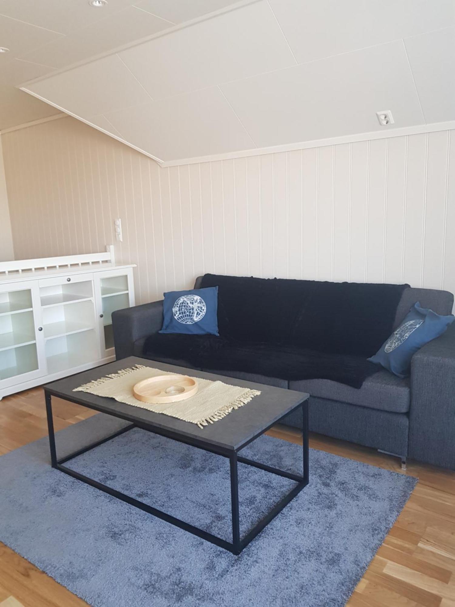 2 Bedrooms Apartment In Sommaroy Island Тромсё Номер фото